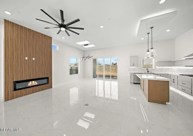 3rd image of 14013 Paseo Original Ct, Horizon City, TX 79928 | MLS# 942030