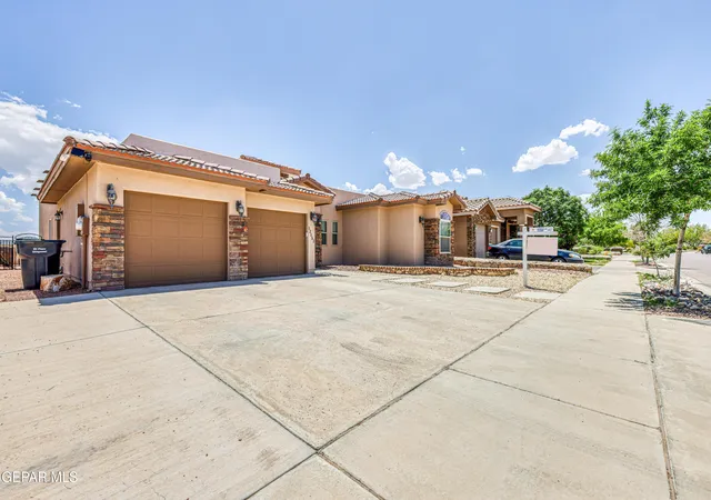 Homes for sale in Horizon City, TX | 12152 Chapel Hill Rd, Horizon City, TX 79928 | MLS# 942055
