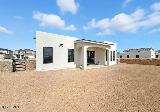 3rd image of 14461 Dune Flower Pkwy, Horizon City, TX 79928 | MLS# 942066