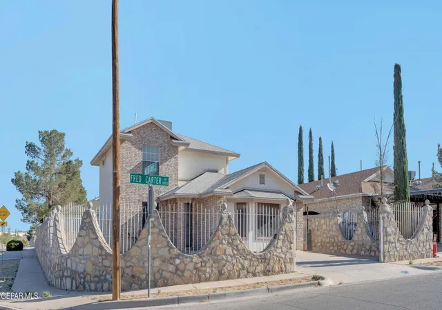 Photo 3 of Single family home for sale at 12101 Fred Carter Dr, El Paso, TX 79936 | MLS# 942295 | Listing updated on 2026-08-04