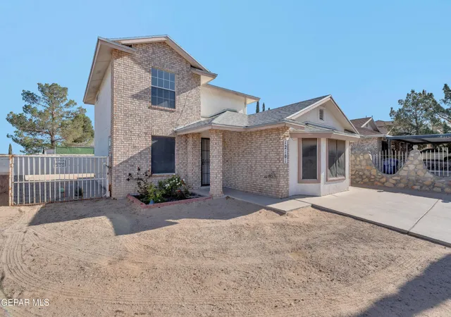 Photo 4 of Single family home for sale at 12101 Fred Carter Dr, El Paso, TX 79936 | MLS# 942295 | Listing updated on 2026-08-04