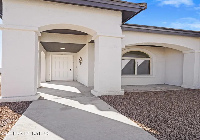 Homes for sale in Horizon City, TX | 13151 Emerald Hills Ave, Horizon City, TX 79928 | MLS# 942256