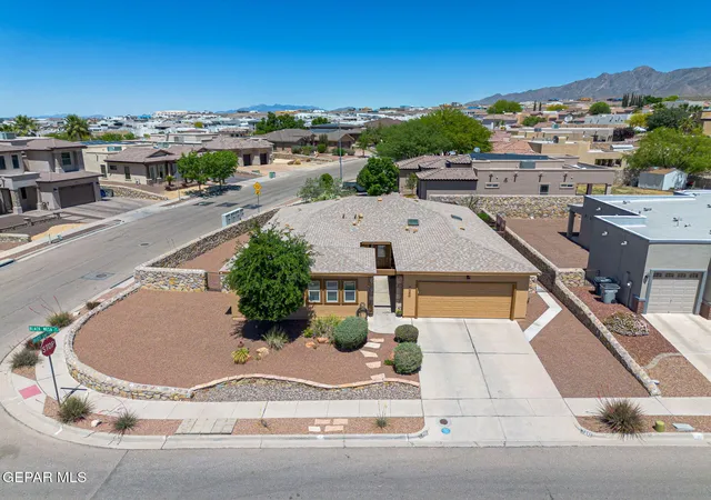 Photo 2 of Sale Pending at 7347 Black Mesa Dr, El Paso, TX 79911 | MLS# 942533 | Listing updated on 2026-07-30