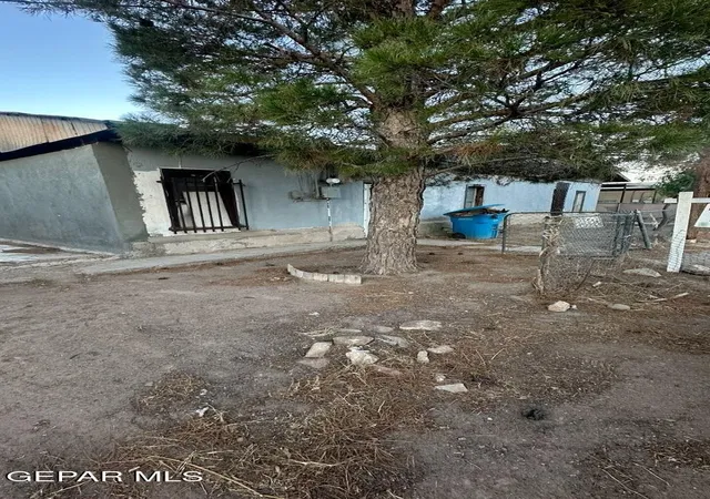 3rd image of 15221 Los Angeles St, Clint, TX 79836 | MLS# 945242