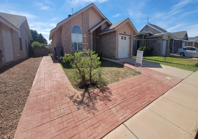 Photo 2 of Single family home for sale at 6236 London Brg Dr, El Paso, TX 79934 | MLS# 942548 | Listing updated on 2026-06-18