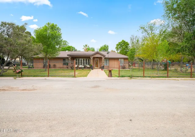 3rd image of 11566 N Loop Dr, Socorro, TX 79927 | MLS# 942662