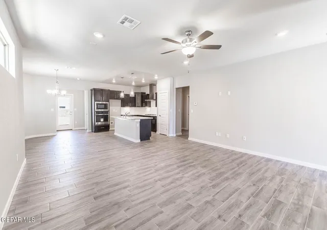 Photo 3 of Sale Pending at 3904 Peak Pl, El Paso, TX 79938 | MLS# 942677 | Listing updated on 2026-06-22