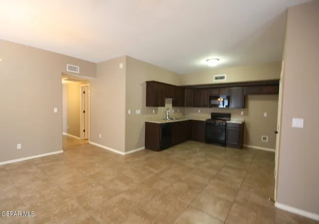 3rd image of 14304 Pancho Gonzalez Ct #A&B, El Paso, TX 79938 | MLS# 943131