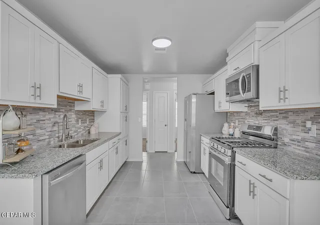 4th image of 13956 Paseo Alegre Ave, El Paso, TX 79928 | MLS# 942738