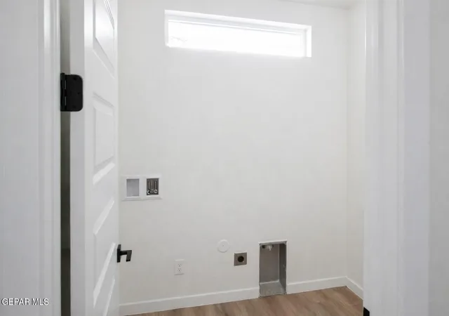 Photo 4 of Sale Pending at 14732 Sonoma Breeze Ct, El Paso, TX 79928 | MLS# 942924 | Listing updated on 2026-10-13