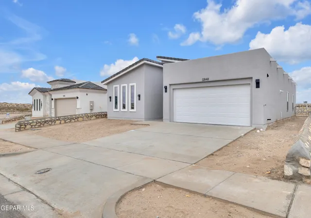 Photo 3 of Single family home for sale at 858 Harpendem Dr, Horizon City, TX 79928 | MLS# 942963 | Listing updated on 2026-06-18