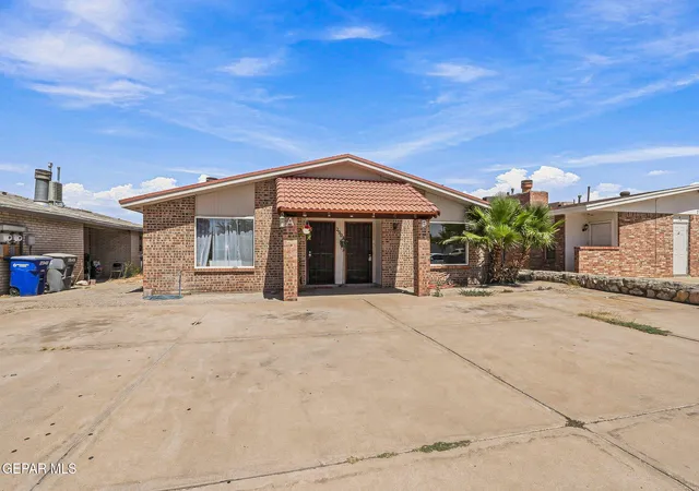 2nd image of 2901 Beachcomber Dr #A&B, El Paso, TX 79936 | MLS# 943133