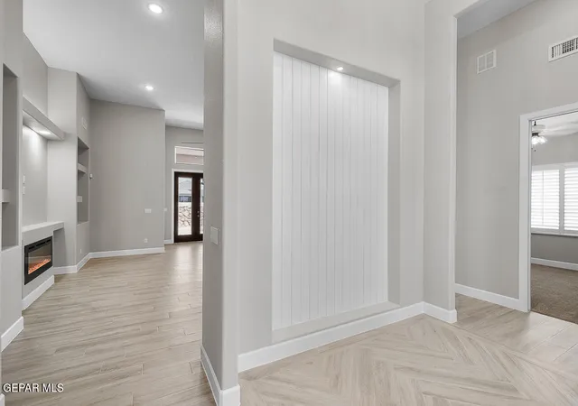 Photo 3 of Sale Pending at 2304 Tierra Fabian Pl, El Paso, TX 79938 | MLS# 943059 | Listing updated on 2026-06-18