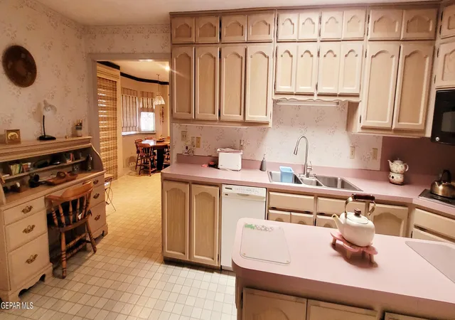 3rd image of 3104 Stone Edge Road, El Paso, TX 79904 | MLS# 943220