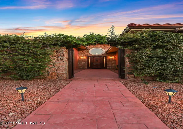 2nd image of 709 Woodfield Dr, El Paso, TX 79932 | MLS# 943311