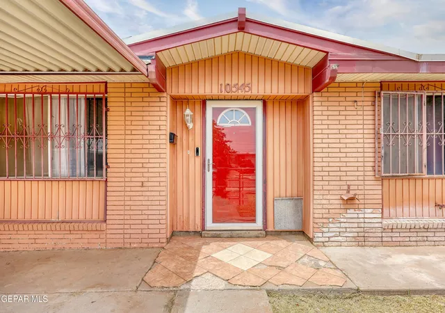 Photo 3 of Sale Pending at 10545 Murphy St, El Paso, TX 79924 | MLS# 943478 | Listing updated on 2026-09-18