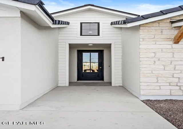 Photo 1 of Single family home for sale at 609 Curleaf Ct, Horizon City, TX 79928 | MLS# 943993 | Listing updated on 2026-10-27