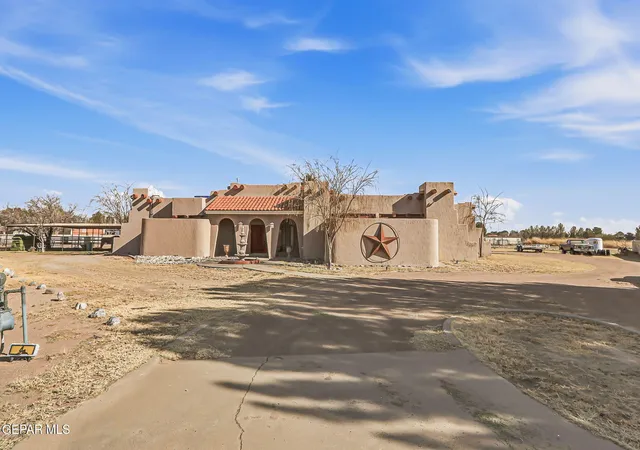 Homes for sale in Anthony, NM | 4 Cielo Dorado Dr, Anthony, NM 88021 | MLS# 943554
