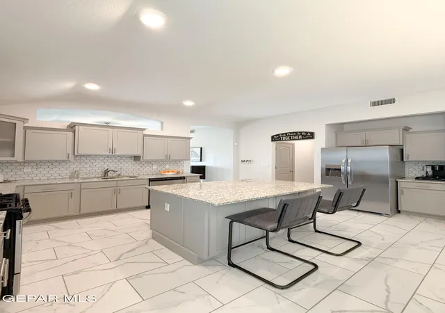 4th image of 309 Samuel Vista St, El Paso, TX 79928 | MLS# 943622