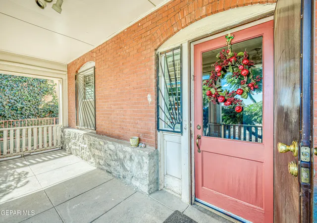 Photo 4 of Single family home for sale at 1805 Arizona Ave, El Paso, TX 79902 | MLS# 943670 | Listing updated on 2026-09-20