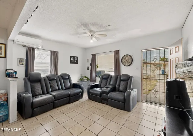 Photo 4 of Single family home for sale at 3304 Hamilton Ave, El Paso, TX 79930 | MLS# 943701 | Listing updated on 2026-09-01