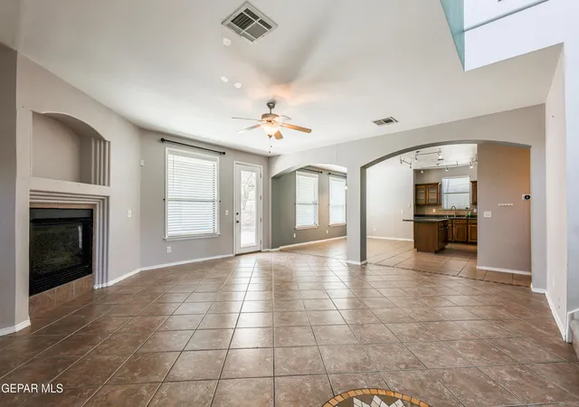 Homes for sale in Horizon City, TX | 14044 Highweed Dr, Horizon City, TX 79928 | MLS# 943715
