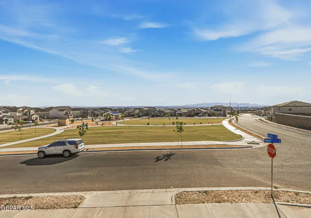 3rd image of 540 Oakmont, El Paso, TX 79928 | MLS# 943834