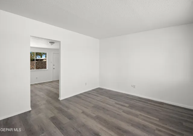 Photo 4 of Sale Pending at 249 Mecca Dr, El Paso, TX 79907 | MLS# 943955 | Listing updated on 2026-09-11
