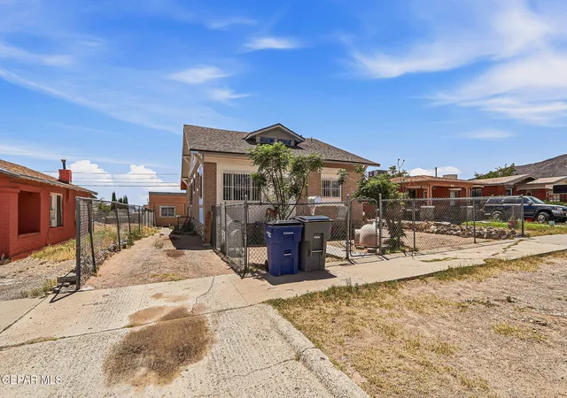 Photo 2 of Sale Pending at 3320 Hamilton Ave, El Paso, TX 79930 | MLS# 949224 | Listing updated on 2026-09-12