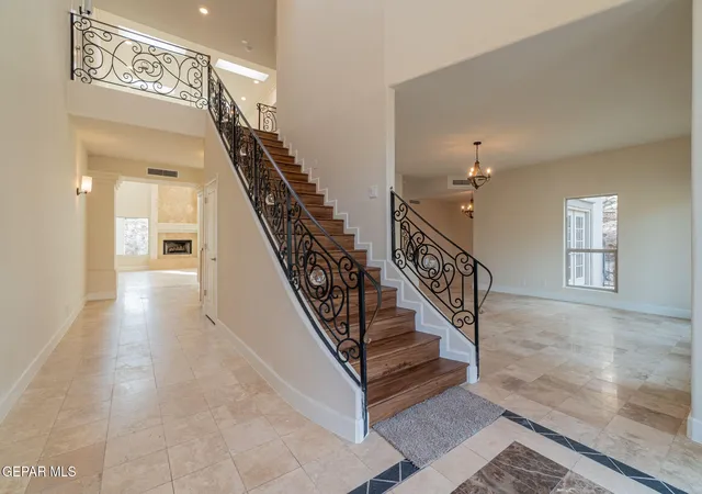 3rd image of 409 Mesilla Vista Ln, El Paso, TX 79912 | MLS# 944231