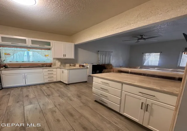 Photo 4 of Single family home for sale at 168 N Cebada St, El Paso, TX 79905 | MLS# 944080 | Listing updated on 2026-09-09