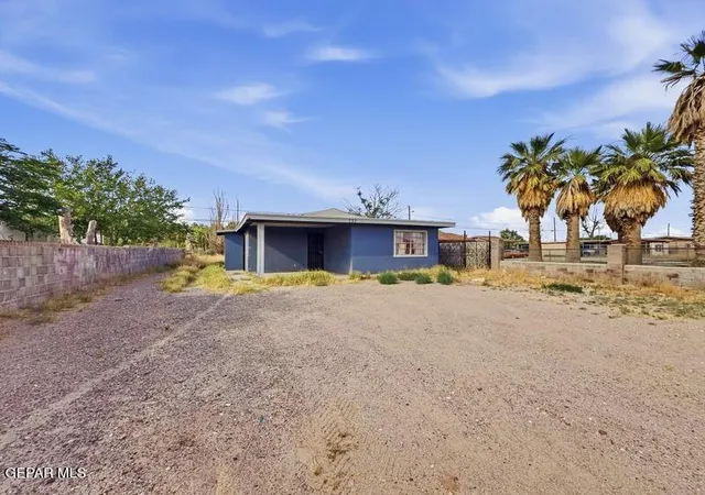 3rd image of 737 Delhi Dr, Socorro, TX 79927 | MLS# 944105