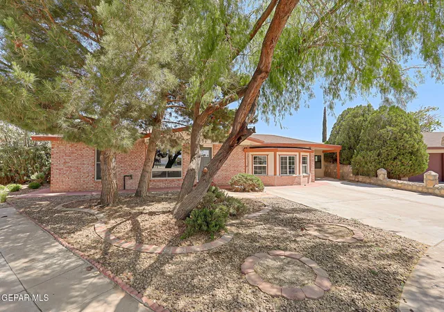 Photo 3 of Single family home for sale at 5129 Temple Ct, El Paso, TX 79924 | MLS# 945592 | Listing updated on 2026-08-30