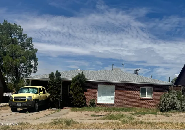 Photo 1 of Single family home for sale at 907 Brazil Pl, El Paso, TX 79903 | MLS# 944612 | Listing updated on 2026-07-22
