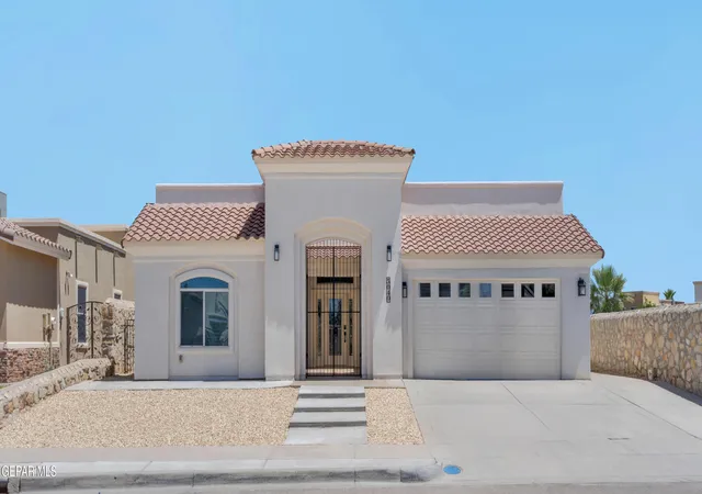Photo 3 of Sale Pending at 3040 Stormy Point Dr, El Paso, TX 79938 | MLS# 944691 | Listing updated on 2026-09-10