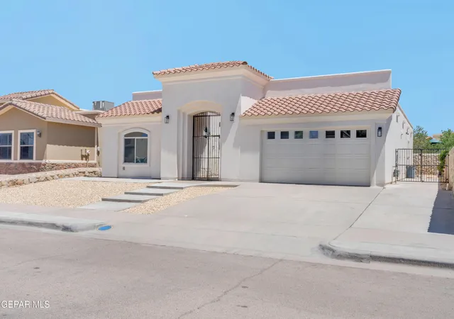 Photo 4 of Sale Pending at 3040 Stormy Point Dr, El Paso, TX 79938 | MLS# 944691 | Listing updated on 2026-09-10