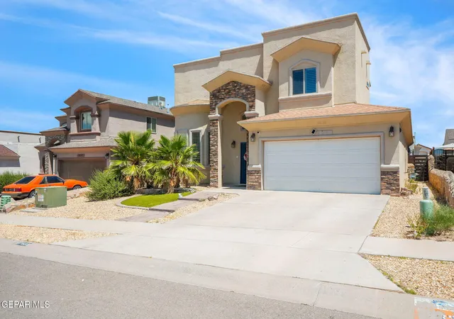 Photo 2 of Single family home for sale at 7833 Enchanted Trl Dr, El Paso, TX 79911 | MLS# 946384 | Listing updated on 2026-06-24