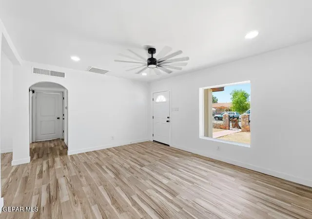 3rd image of 7715 Hacienda Ave, El Paso, TX 79915 | MLS# 944704