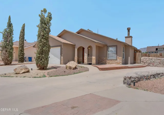 3rd image of 5758 Castle Wy, El Paso, TX 79932 | MLS# 946898