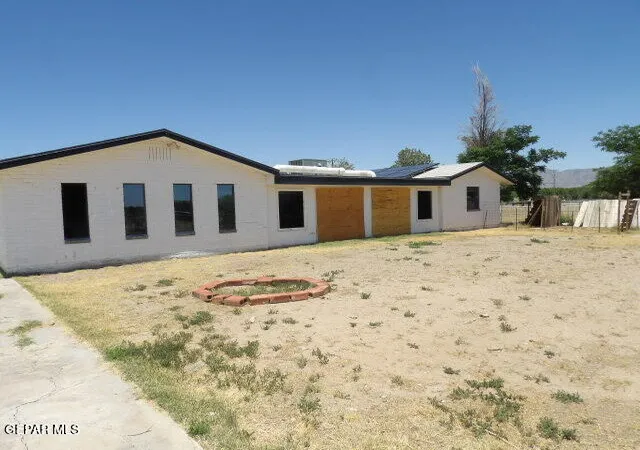 17th image of 810 Gato Rd, El Paso, TX 79932 | MLS# 944837