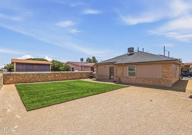 31st image of 14241 Thayer Pease Ave, Horizon City, TX 79928 | MLS# 944887