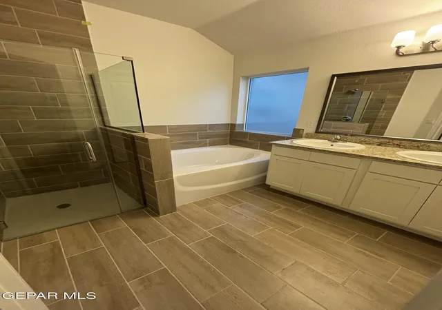 Photo 4 of Single family home for sale at 12448 Caddo Ln, Clint, TX 79836 | MLS# 944936 | Listing updated on 2026-06-18