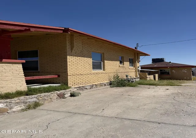 2nd image of 2002 Detroit Ave, El Paso, TX 79902 | MLS# 945600
