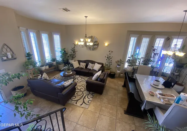 Photo 3 of Single family home for sale at 3184 Amistoso St, El Paso, TX 79938 | MLS# 945055 | Listing updated on 2026-06-18