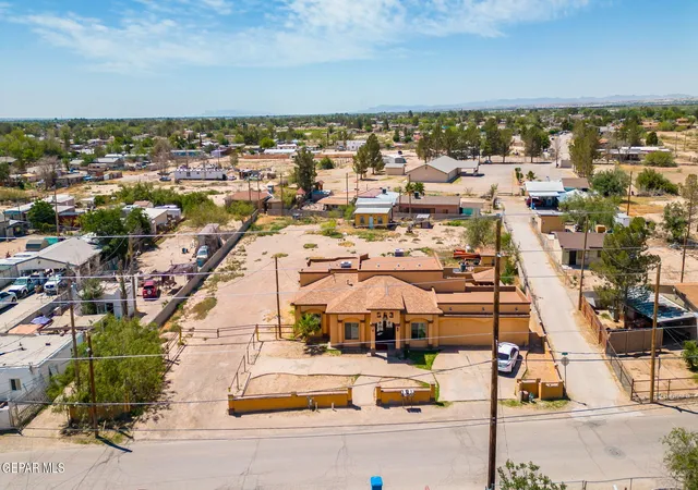 4th image of 248 S Moon Rd, El Paso, TX 79927 | MLS# 945173