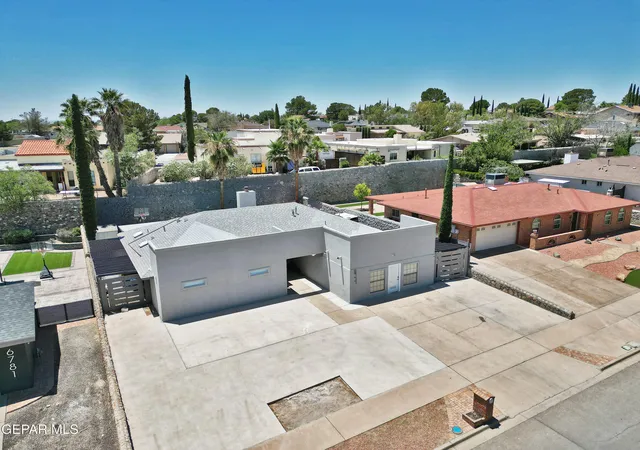 3rd image of 6777 Villa Hermosa Dr, El Paso, TX 79912 | MLS# 945157