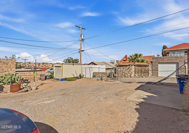 41st image of 1128 E River Ave #A & B, El Paso, TX 79902 | MLS# 945100
