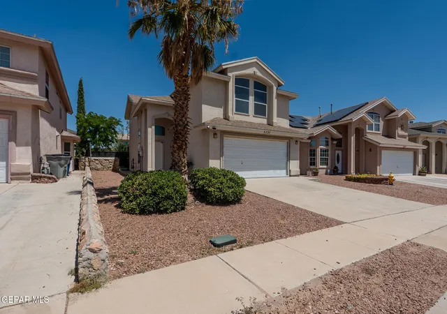 Photo 3 of Single family home for sale at 5721 Laurel Clark Ln, El Paso, TX 79934 | MLS# 945251 | Listing updated on 2026-09-08