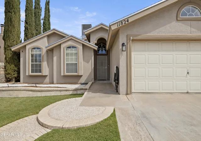 Photo 3 of Sale Pending at 11824 Vere Leasure Dr, El Paso, TX 79936 | MLS# 945272 | Listing updated on 2026-07-24
