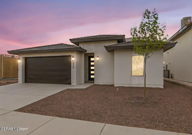 Photo 3 of Single family home for sale at 929 Ada Ln, El Paso, TX 79932 | MLS# 945352 | Listing updated on 2026-09-14